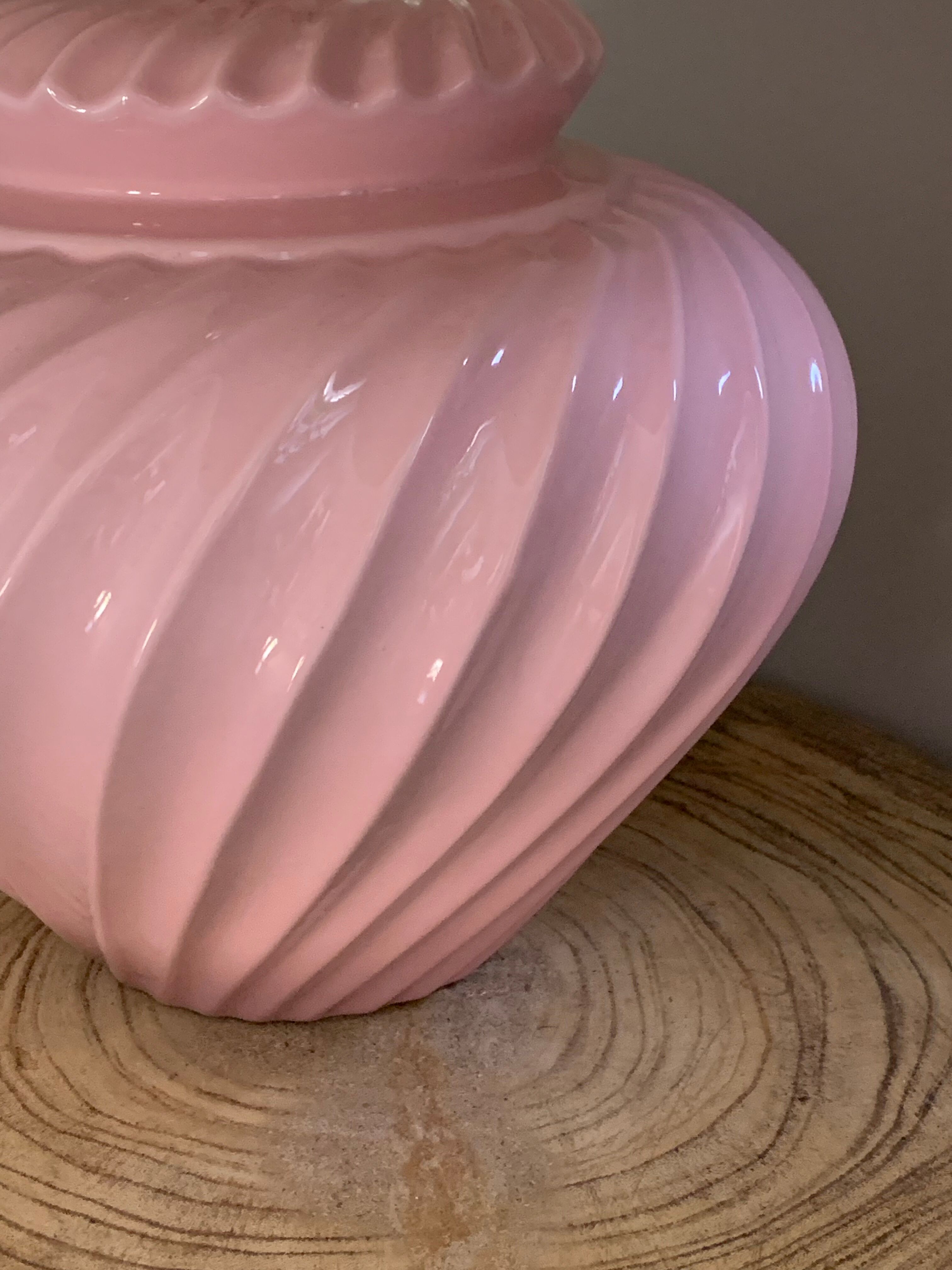 Vintage pink ceramic lamp