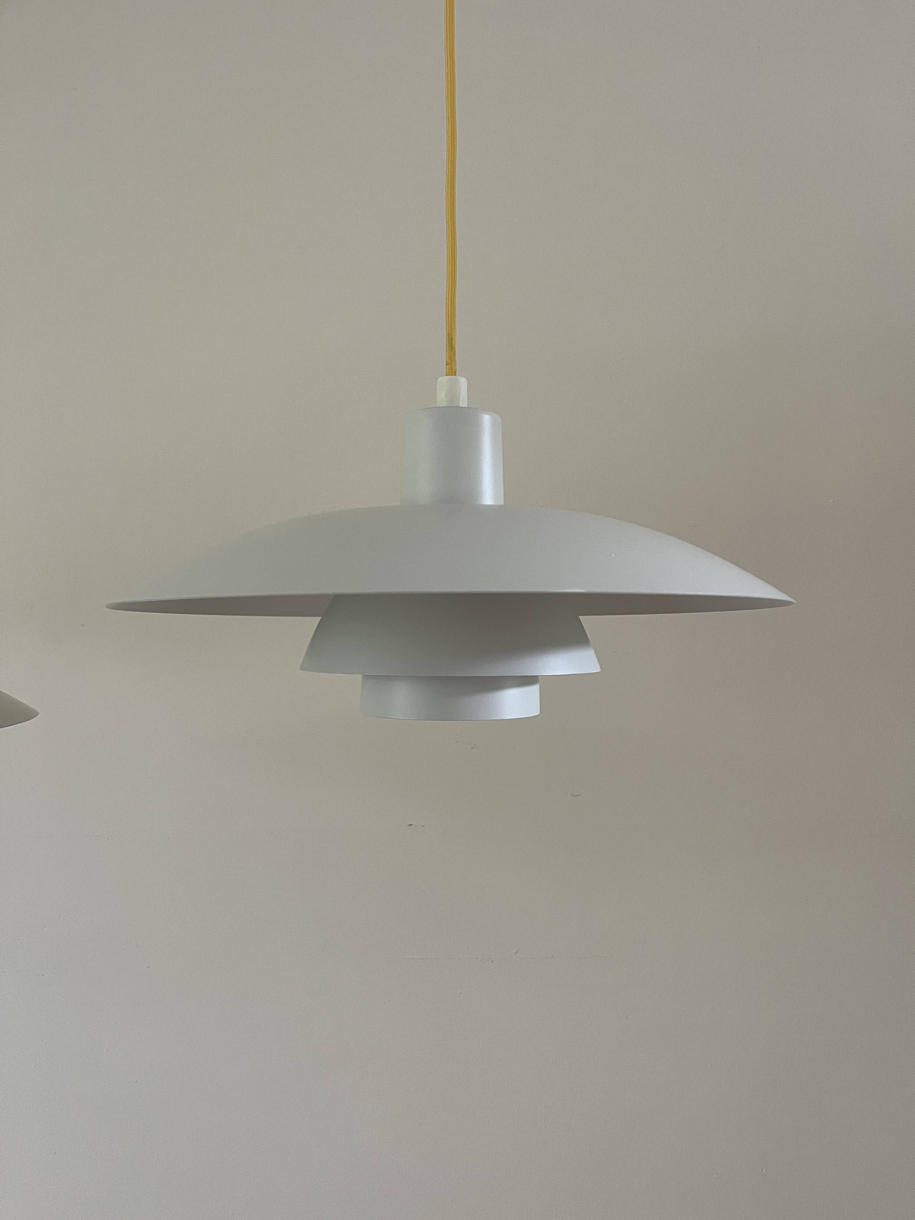 Vintage 2x Louis Poulsen PH4/3 + reflector - Poul Henningsen - Danish design lamp