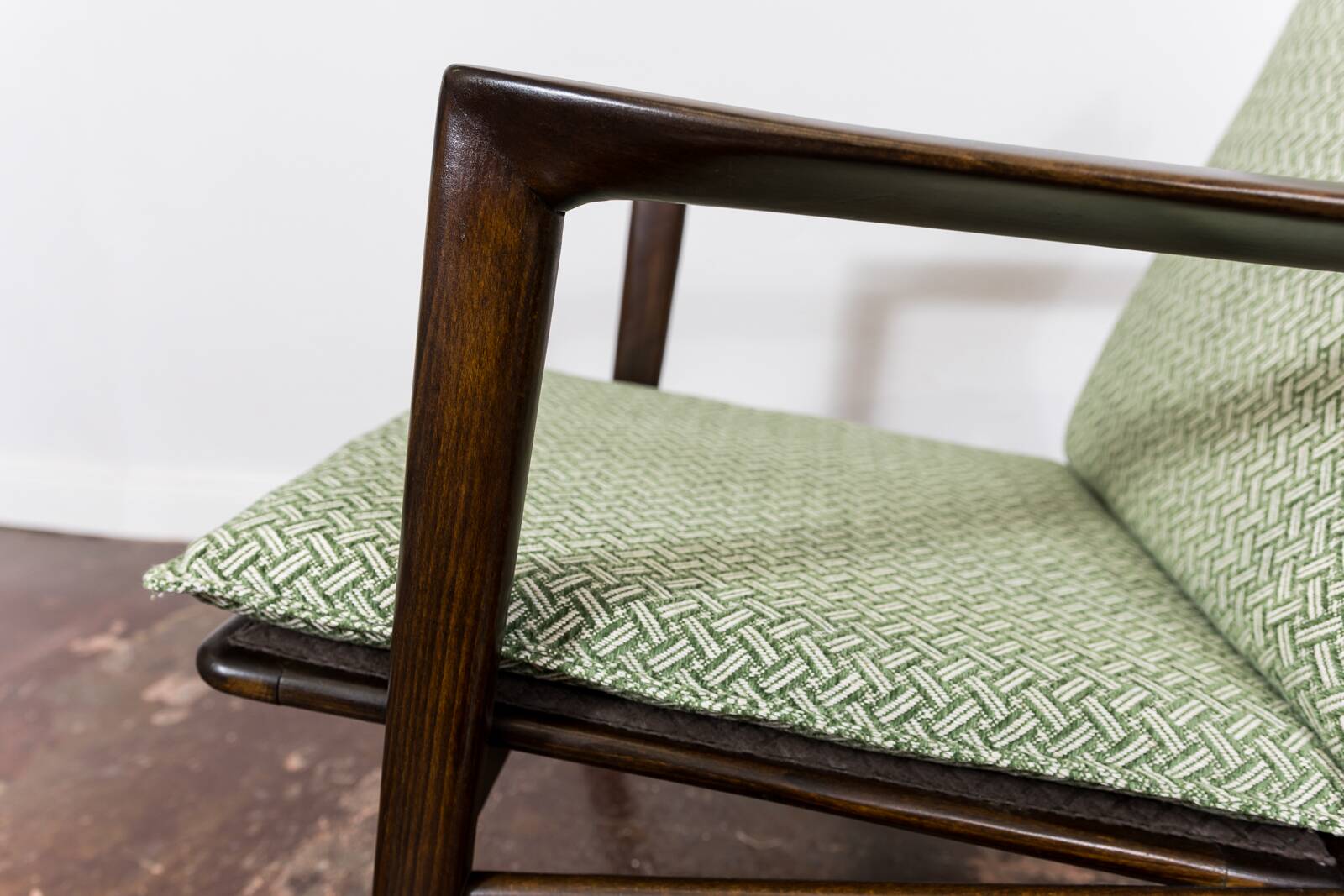 Fauteuils Mid Century Modernes Type 300 130, 1960s, Set de 2
