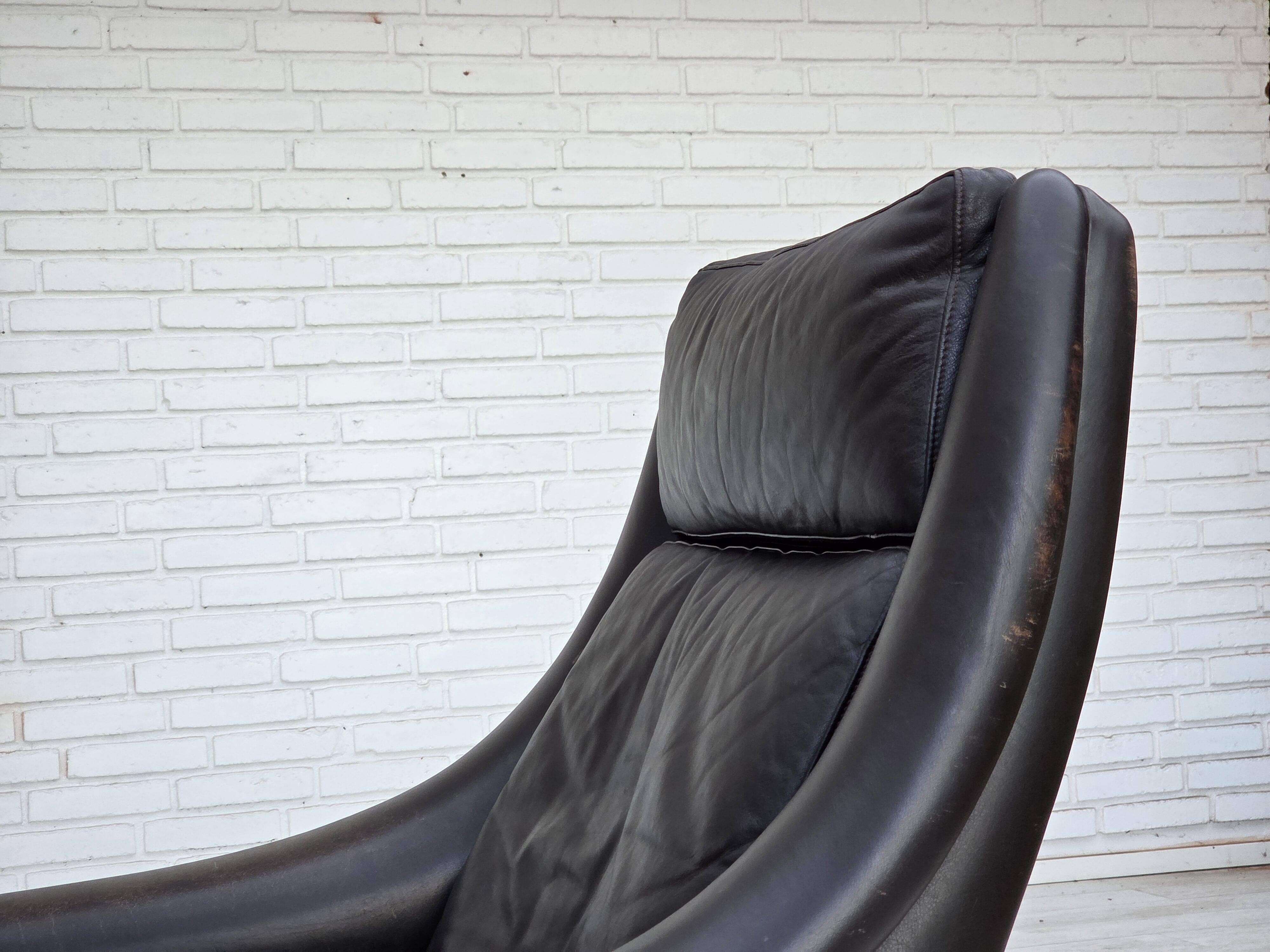1960s, Danish highback swivel armchair by Aage Christensen, leather.