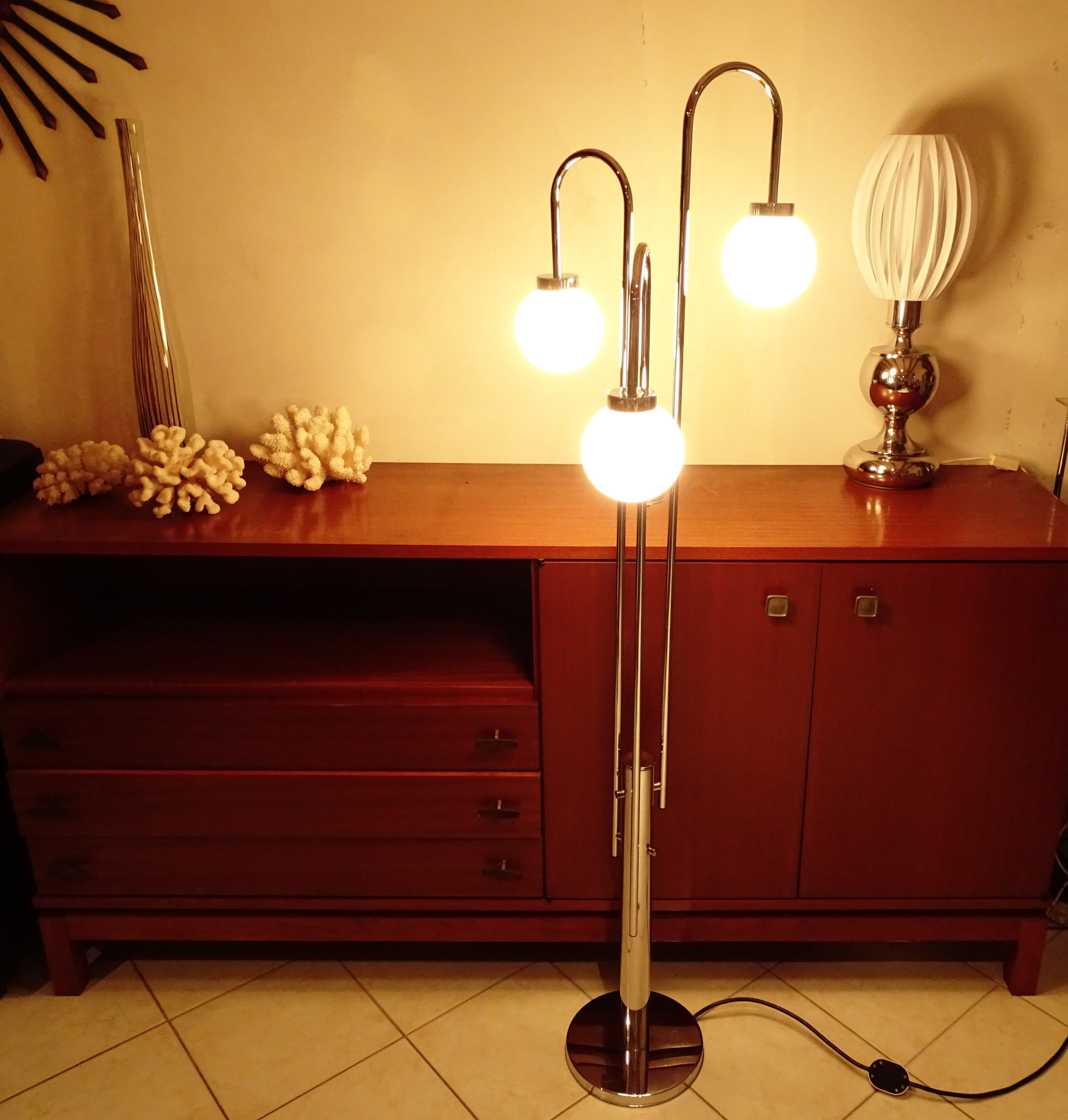 Lampadaire  chromé 3 boules 1970 vintage