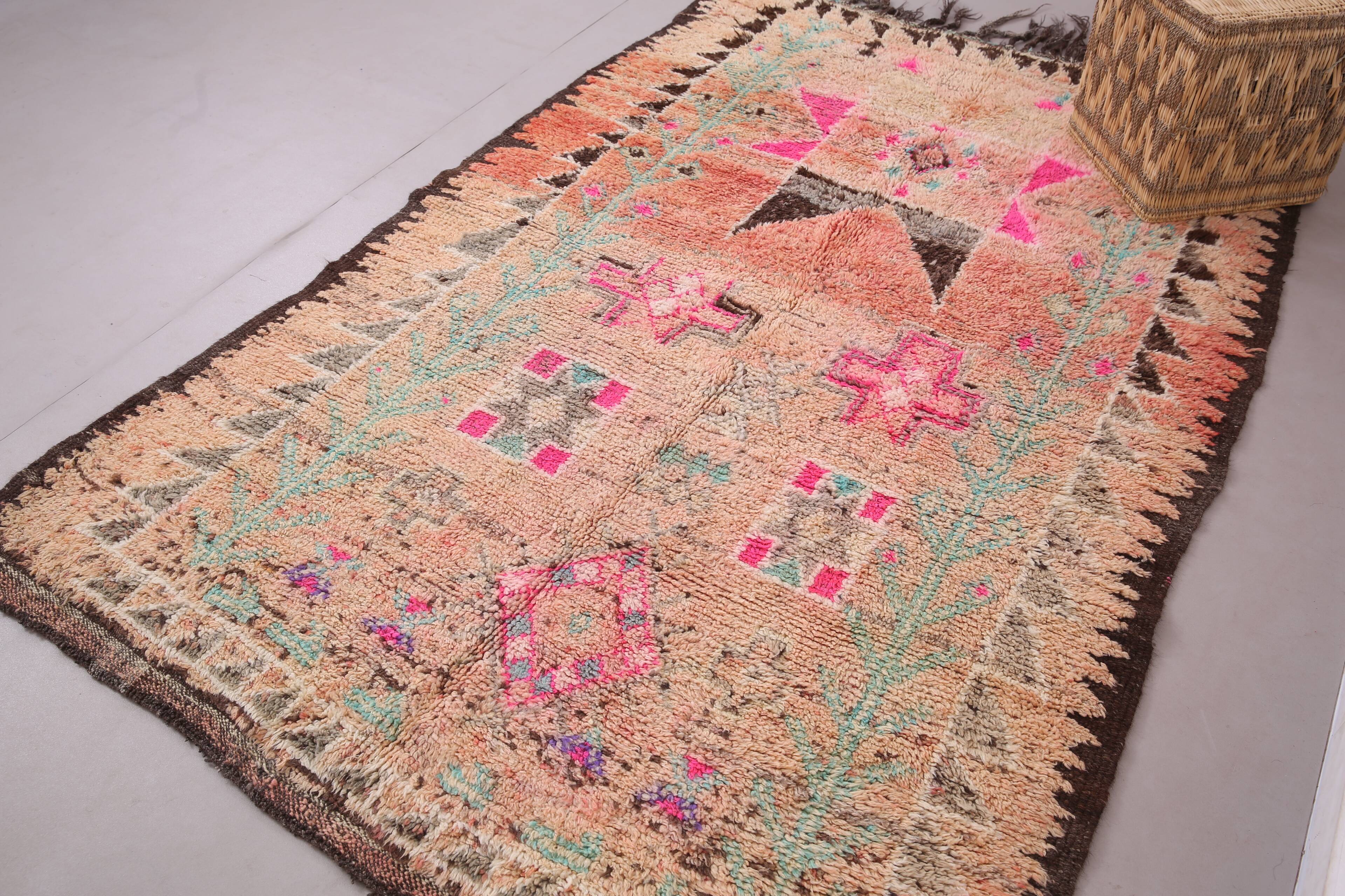 Pink vintage handmade moroccan rug 152 x 231 cm - Berber Wool Rug Antique