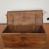 Walnut chest late 18th Century