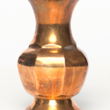 Carafe en laiton vintage