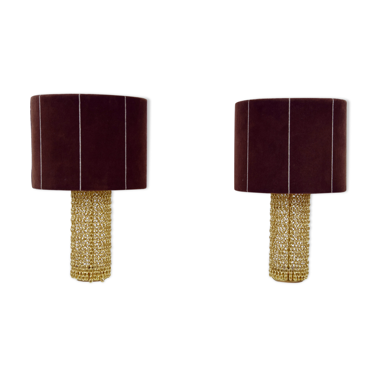 Pair of lamps with chains