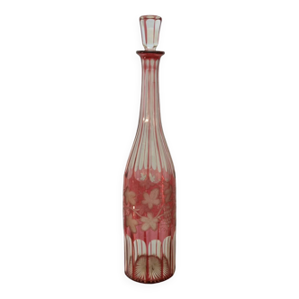 Ancienne carafe cristal Baccarat décor feuilles de vignes raisin