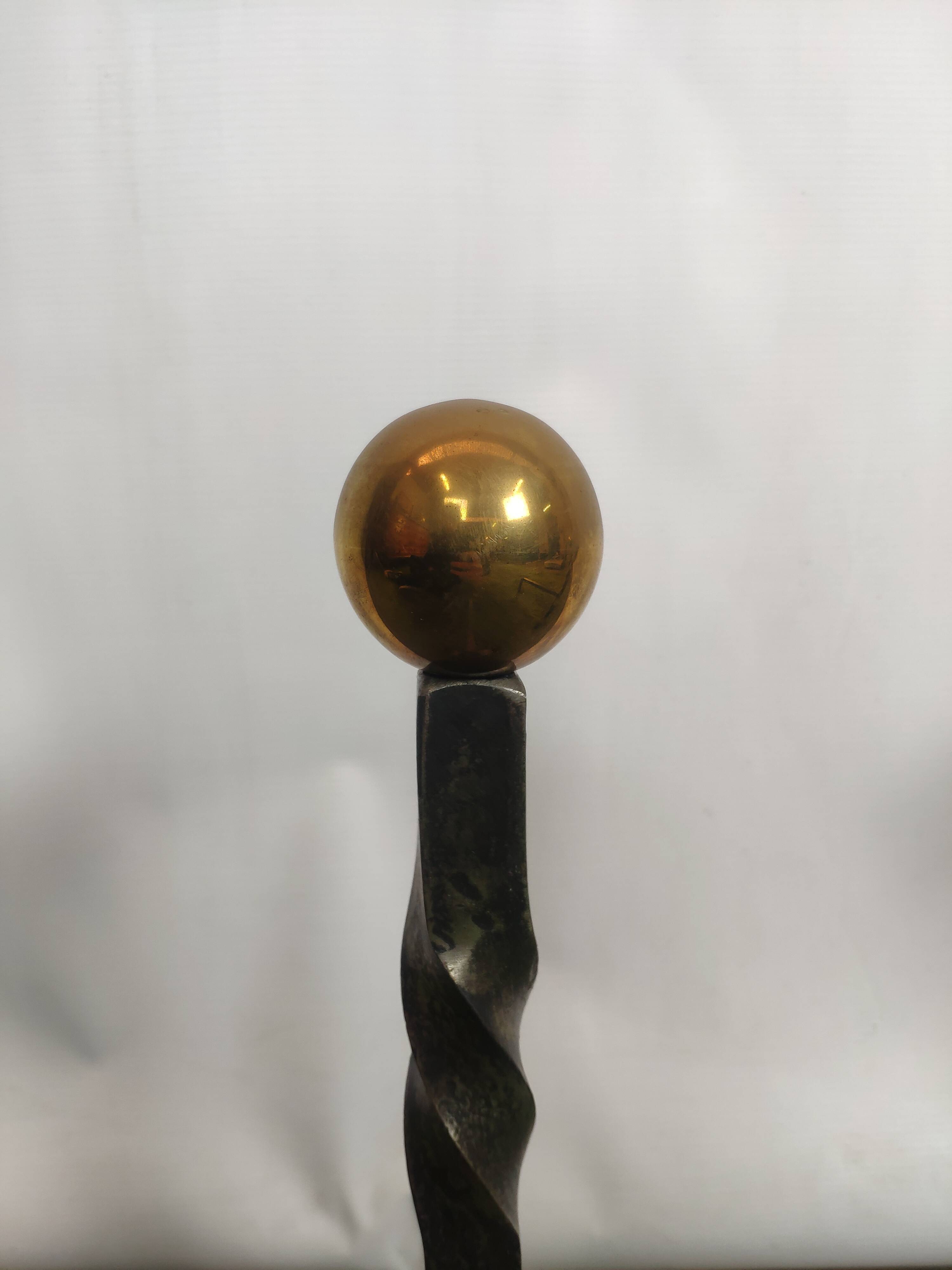 Paire de chenets boule laiton
