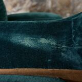 Pair of Beka armchairs in green velvet