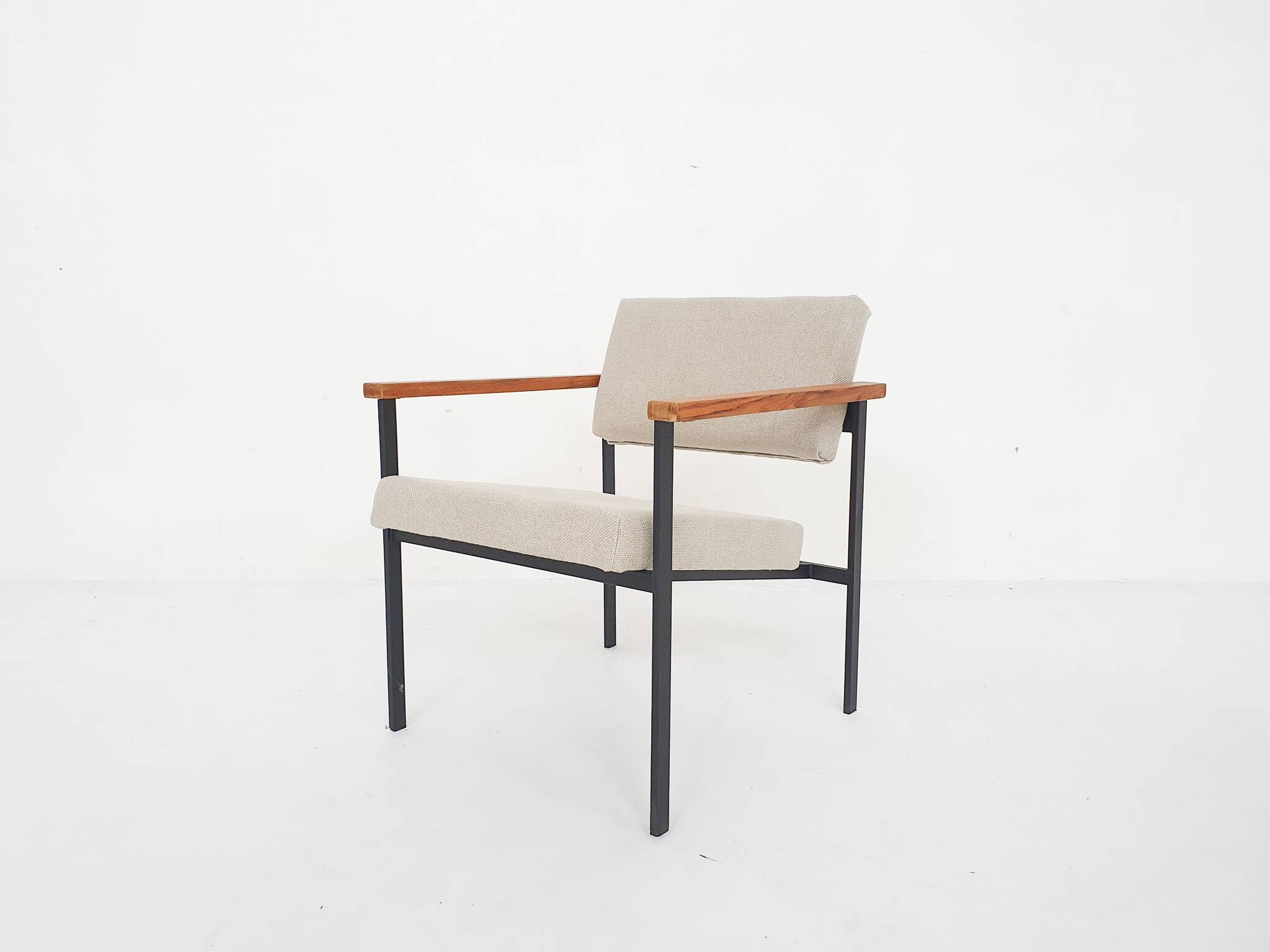 Minimalistic lounge chair by "Marko", The Netherlands 1960’s