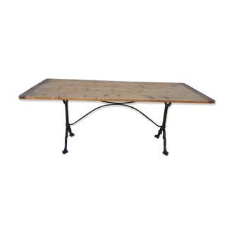 Bistro table pite cast 1900 Paris