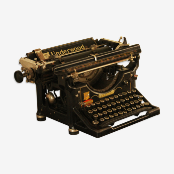 Underwood typewriter