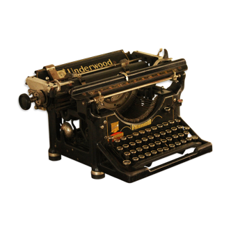 Underwood typewriter