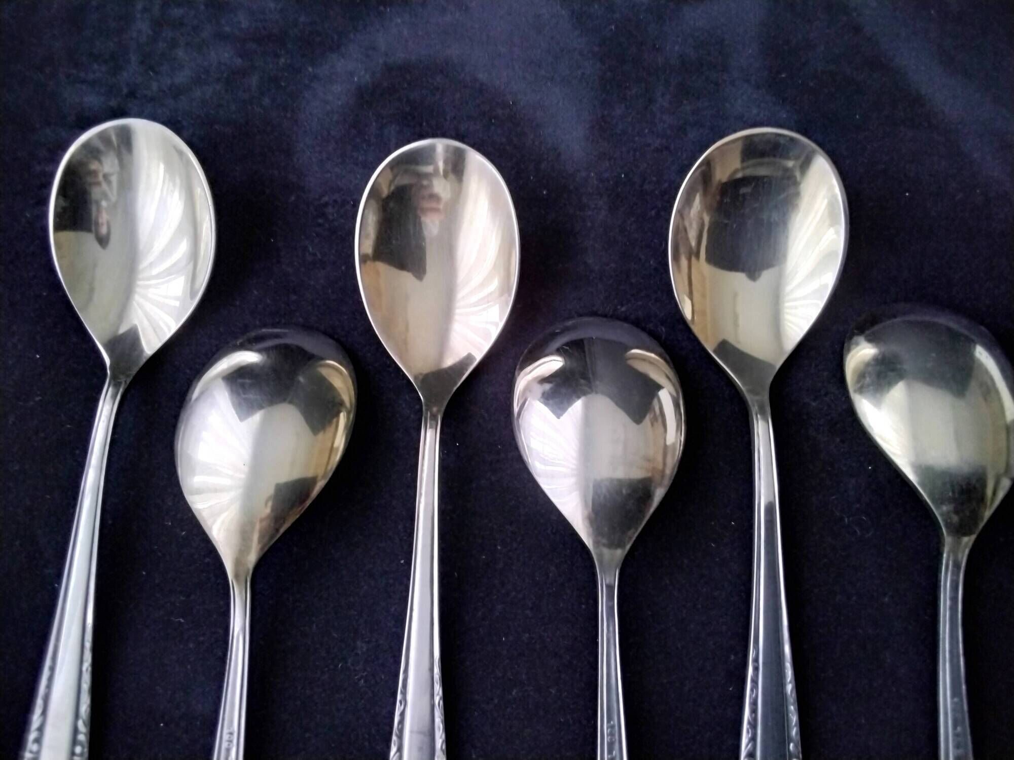 6 Silver-plated ice cream spoons, golden spoons