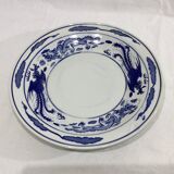 Large Chinese porcelain dish