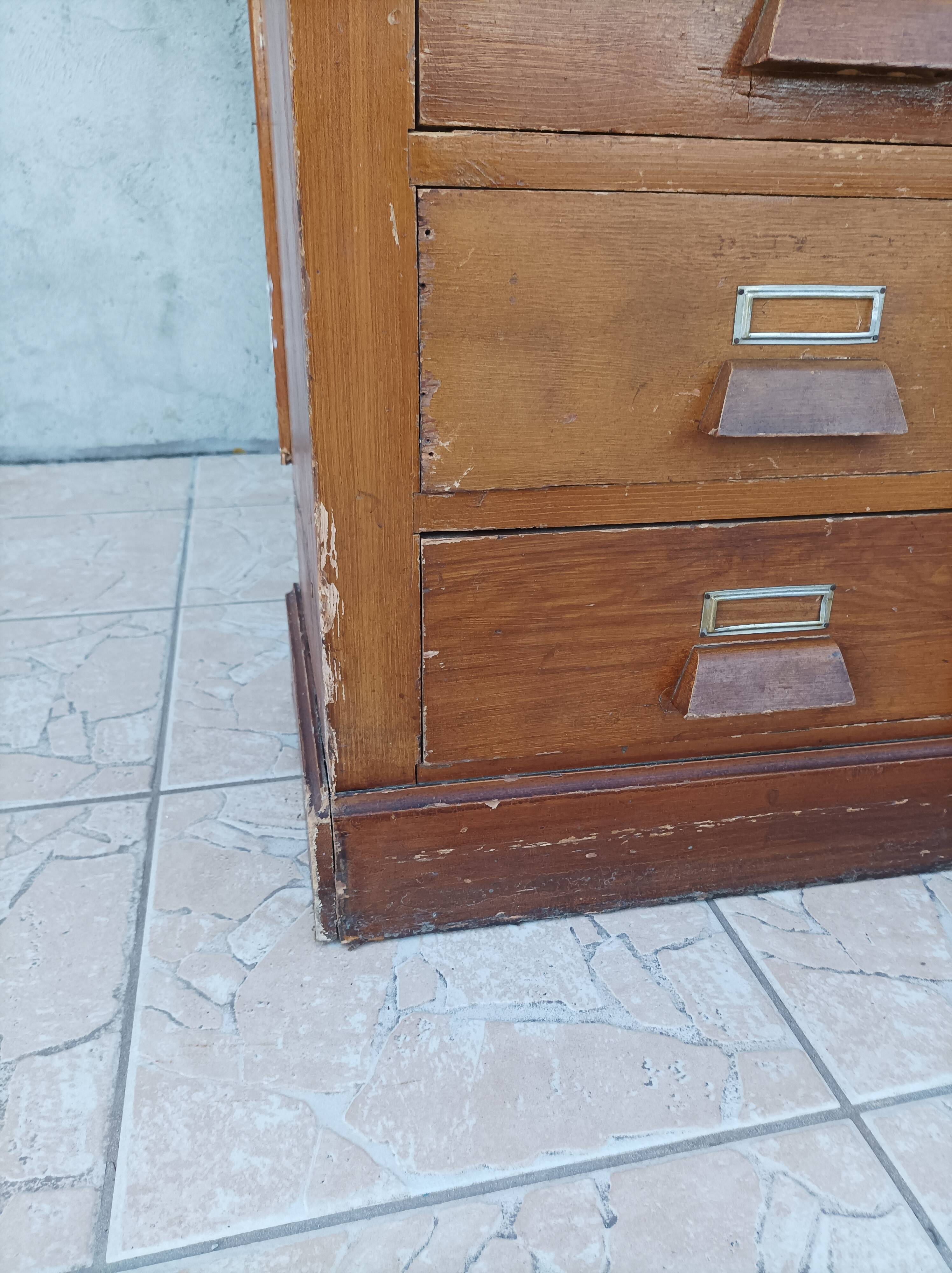 Meuble d'apothicaire de métier en sapin 53 tiroirs