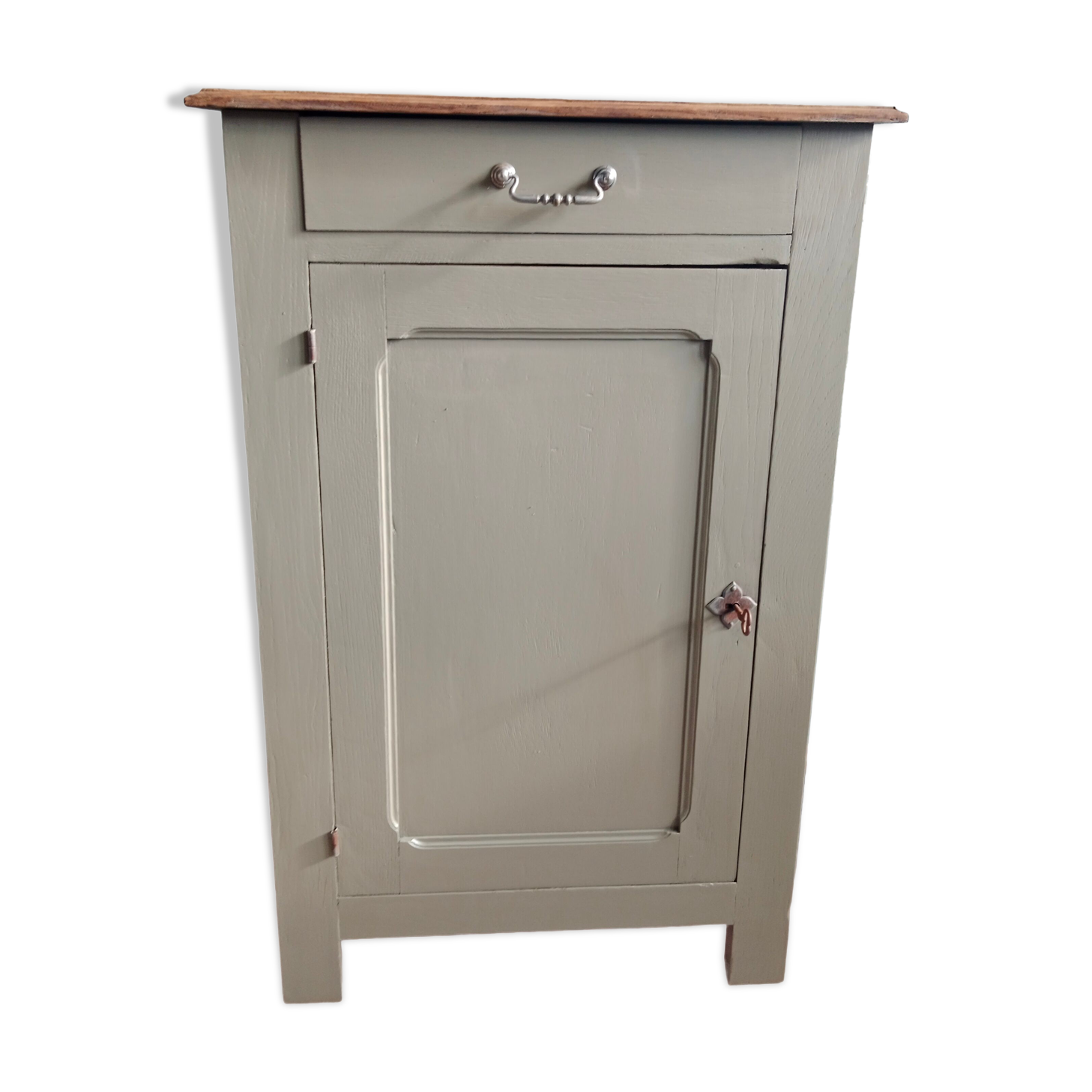 Parisian chest green of gray