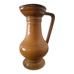 Pichet en céramique
