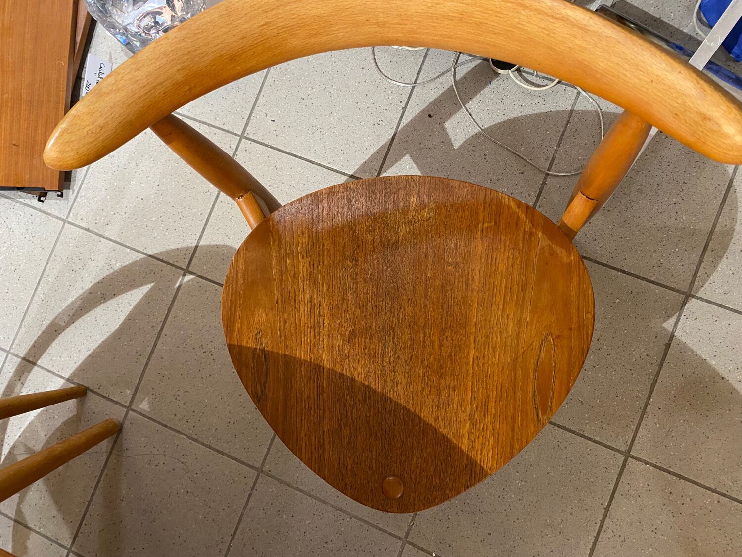 Heart table and six chairs by Hans Wegner