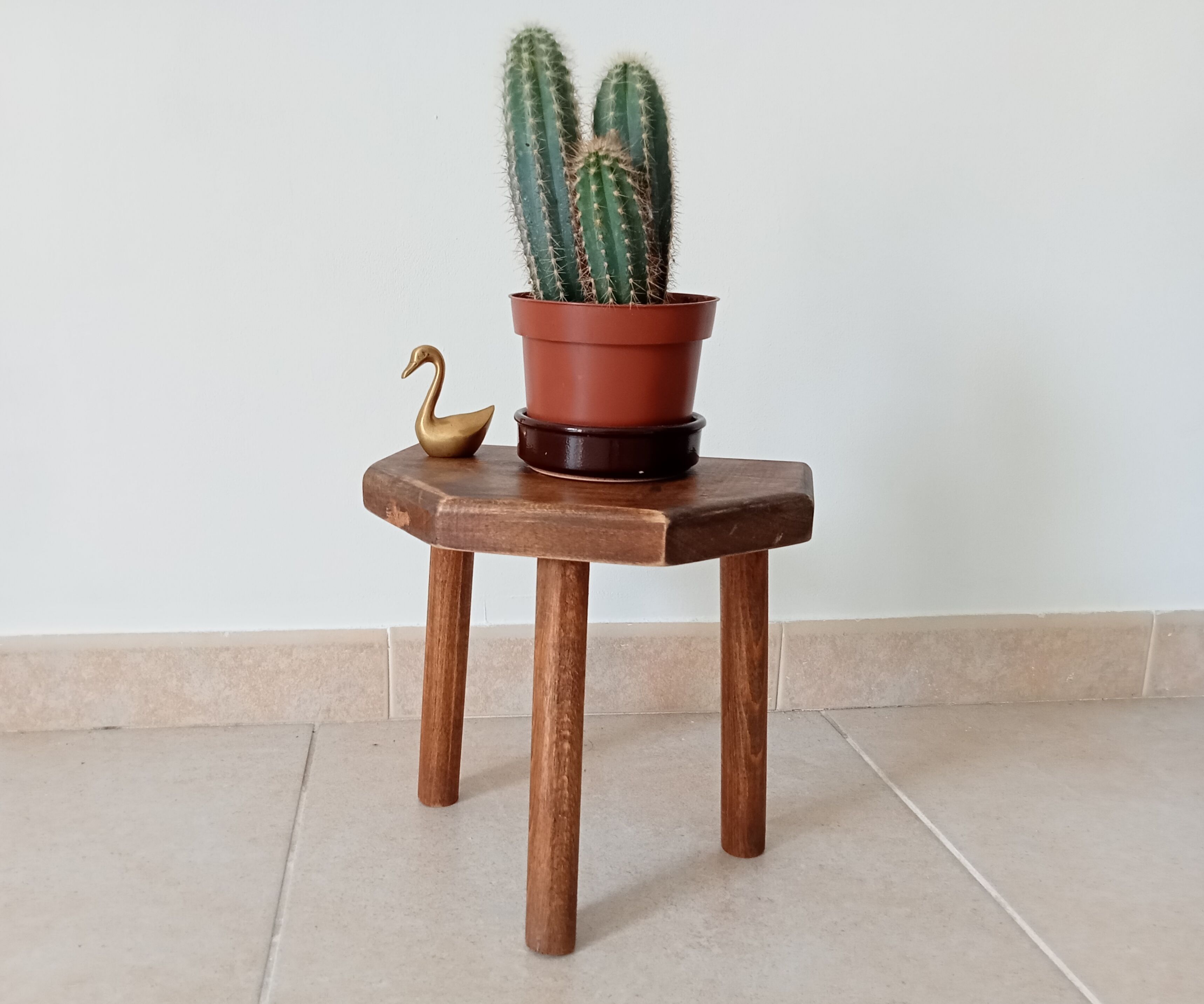 Vintage tripod stool by cowherd