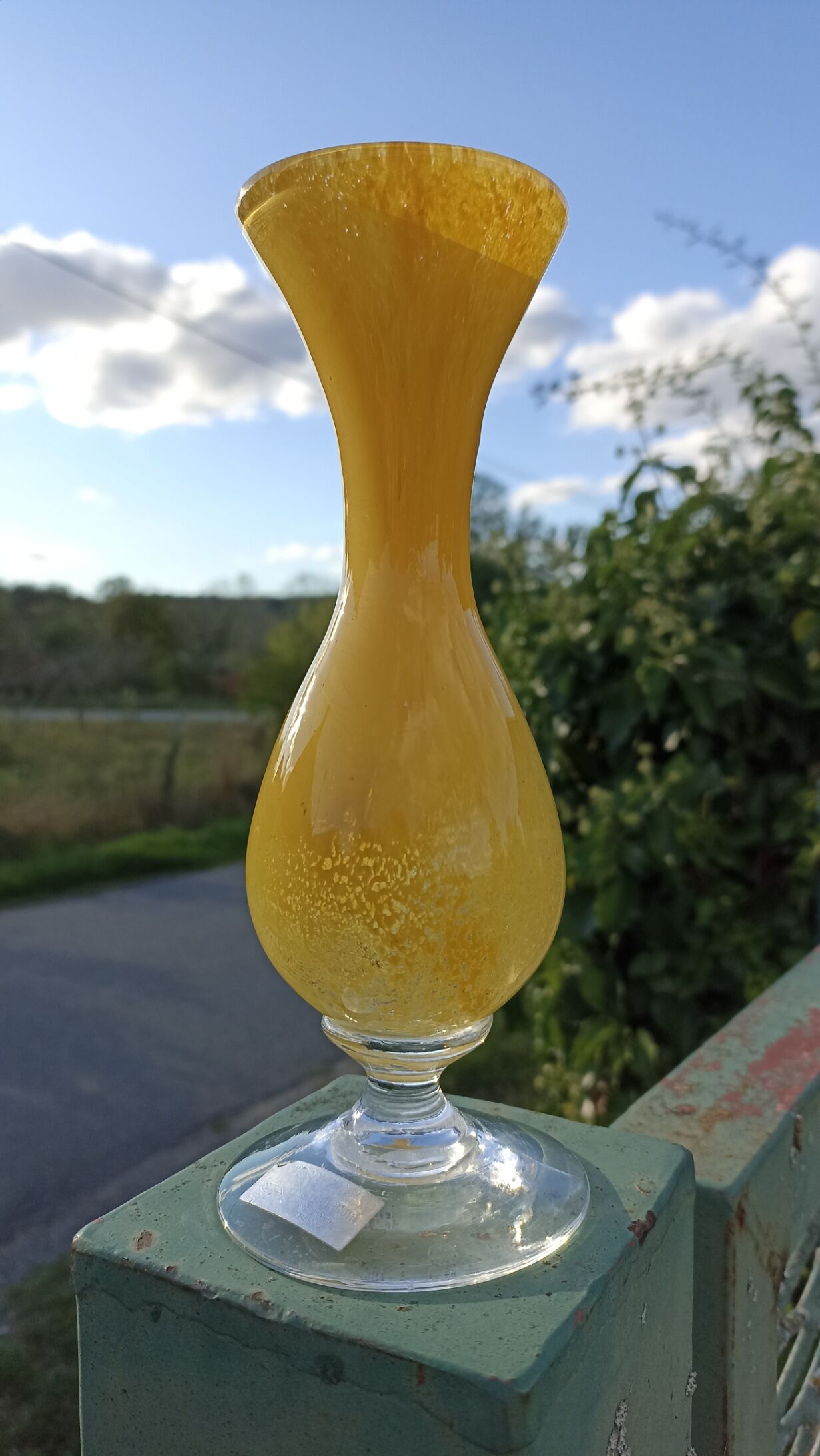 Yellow crystal vase - Cristallerie d'Aubusson