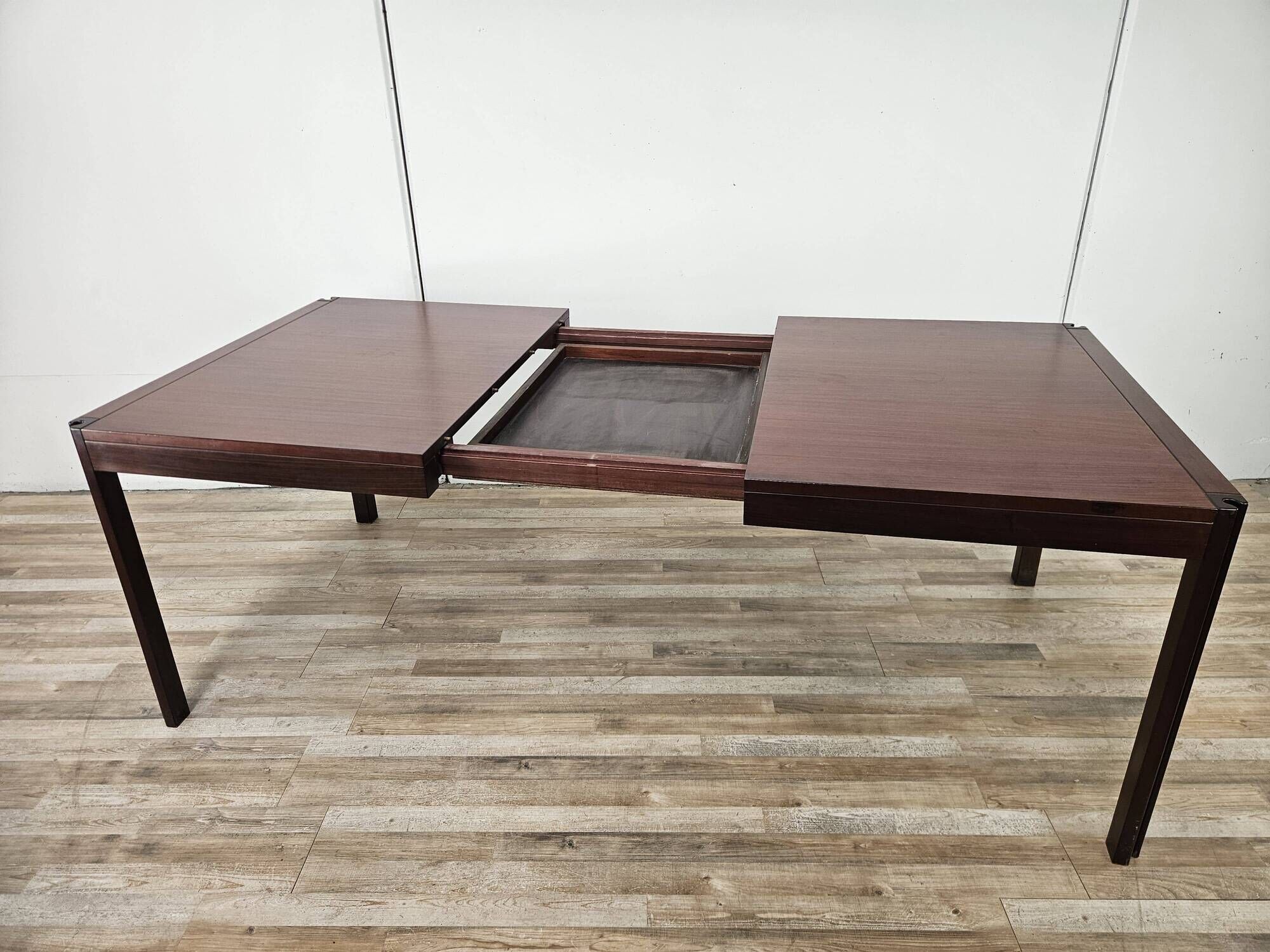 4D extendable dining table by Angelo Mangiarotti for Molteni, 1970