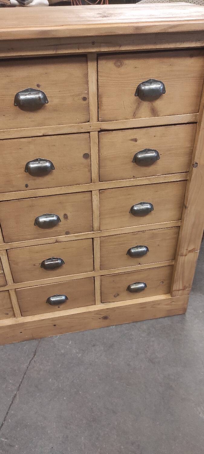 Seed trader's furniture with 20 fir drawers