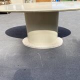 Oval table laned and travertine