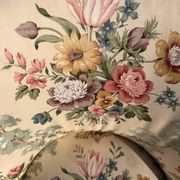 Fauteuil crapaud ancien à fleurs