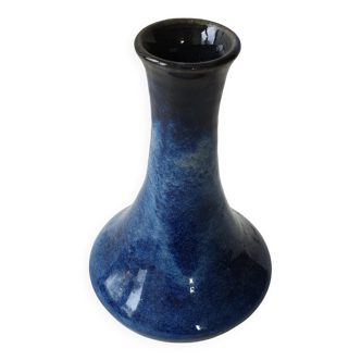 Vase soliflore bleu en céramique (grès de Puisaye) signé Aristide Mallet ?