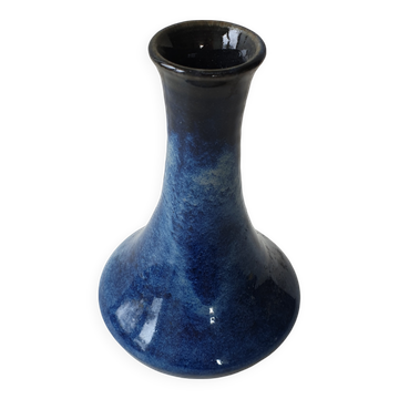 Vase soliflore bleu en céramique (grès de Puisaye) signé Aristide Mallet ?