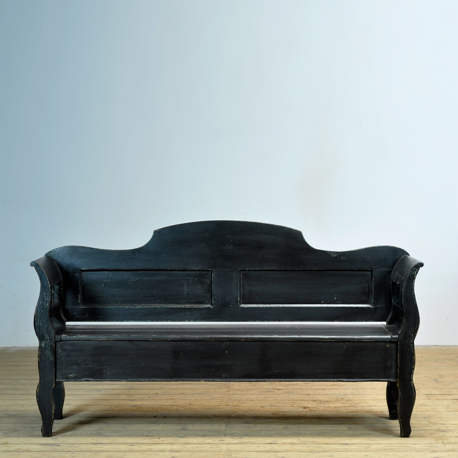 Antique pine drop-top bench, 1900s