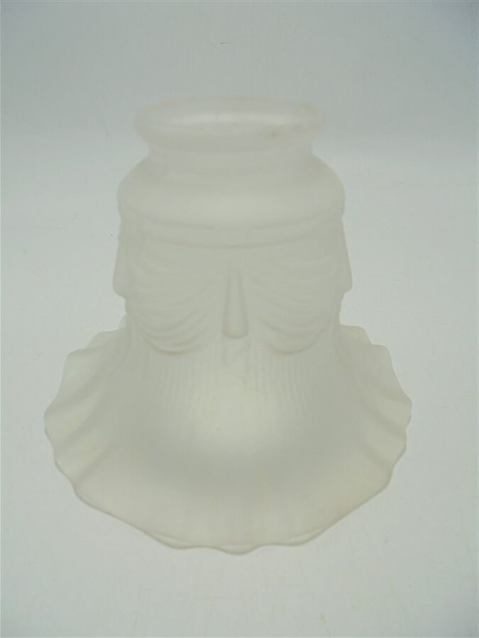 Satin glass tulip