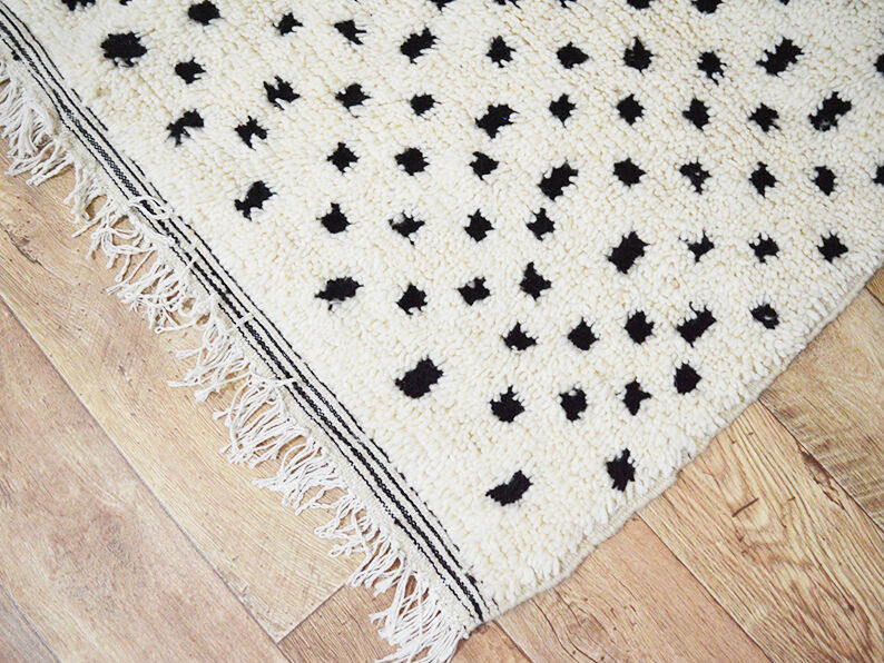 Handmade moroccan berber carpet 260 x 160cm