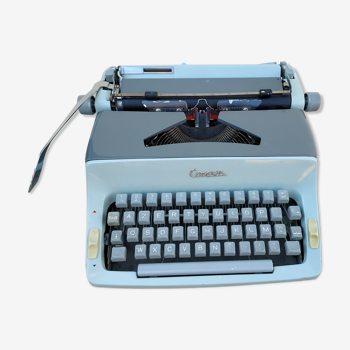 Machine à écrire consu
