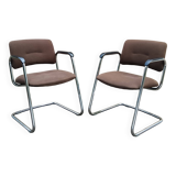 Paire de fauteuils cantilever Strafor