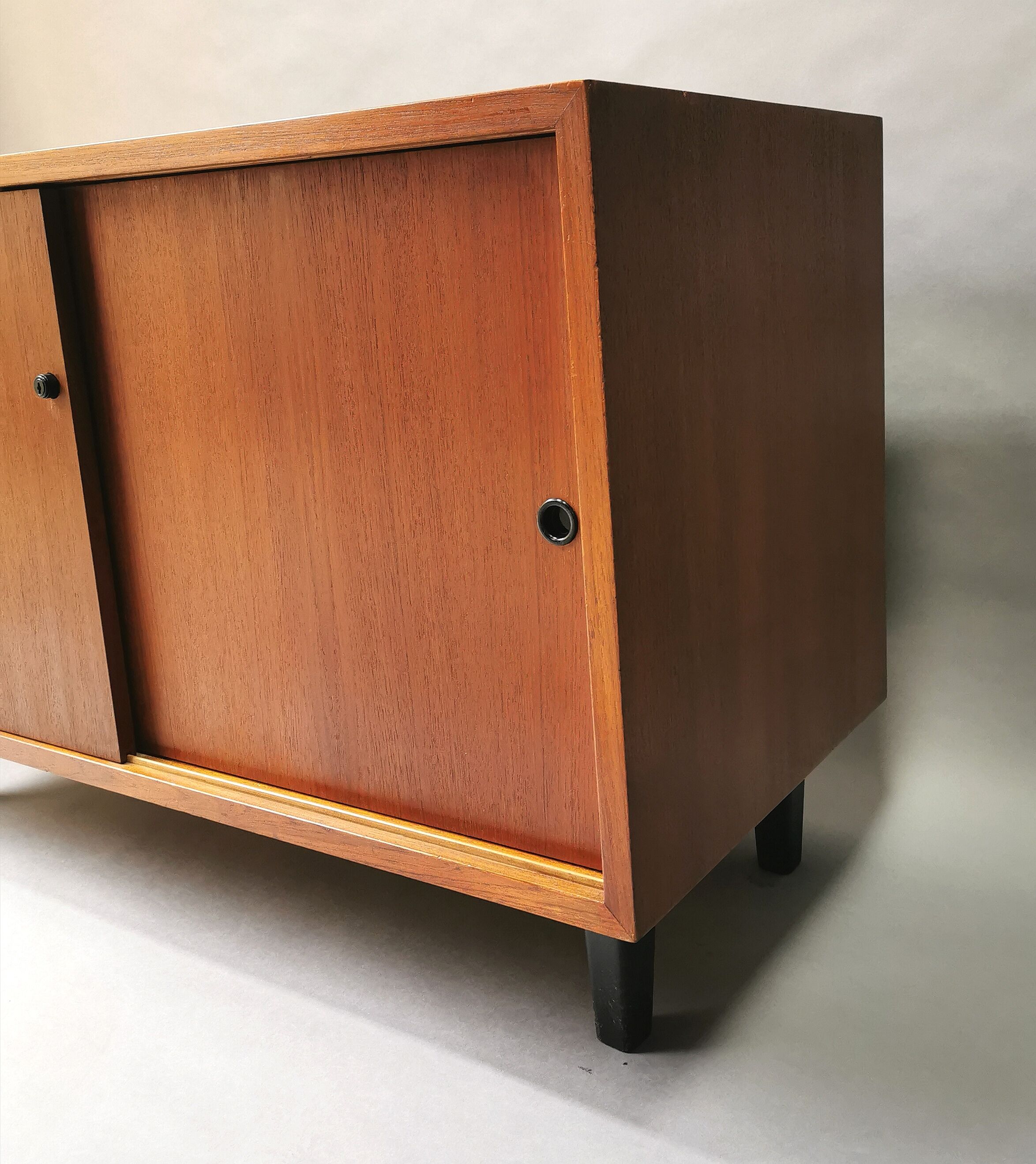 Teak sideboard 60
