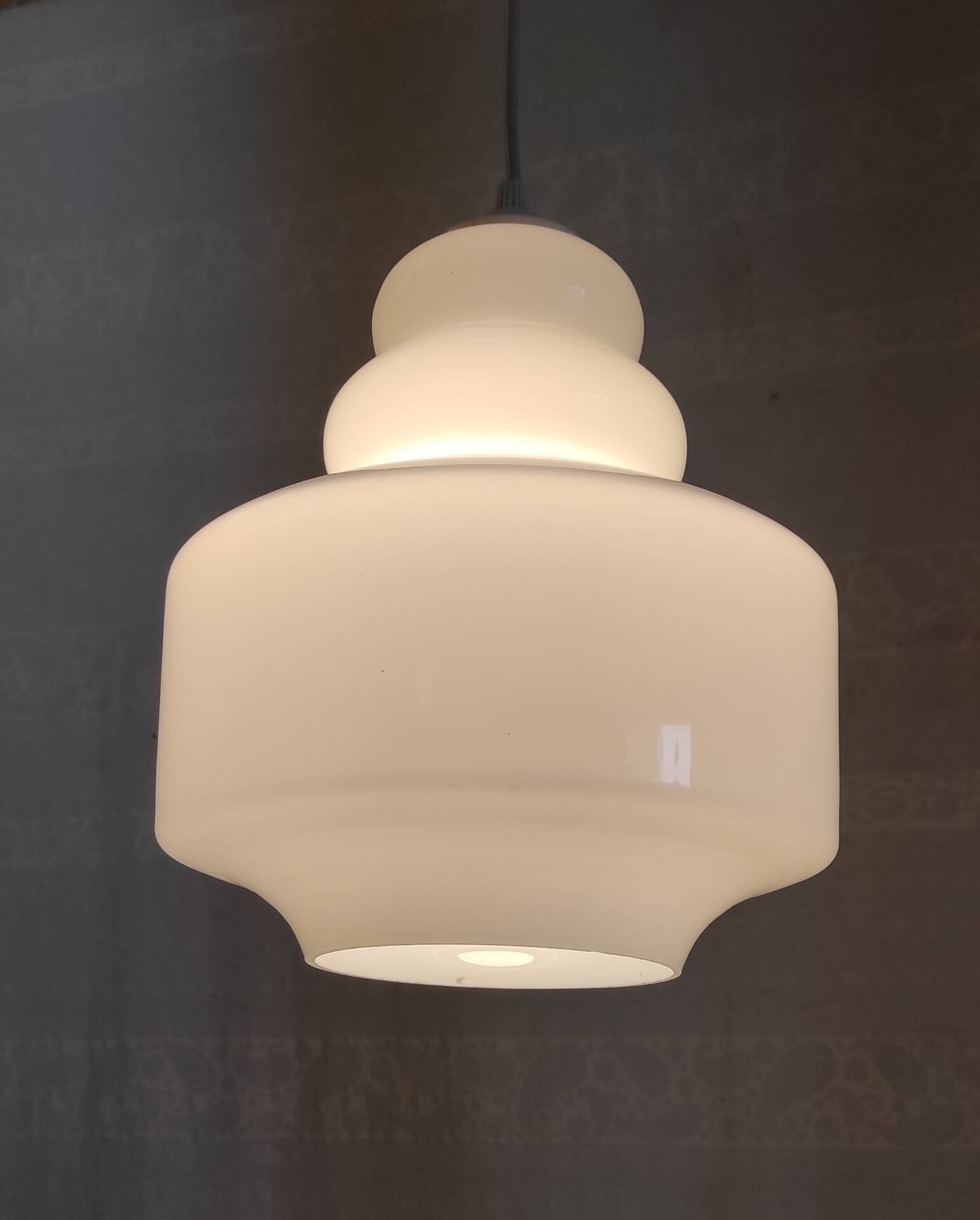 Scandinavian style suspension lampshade in opaline - mid 20th century.