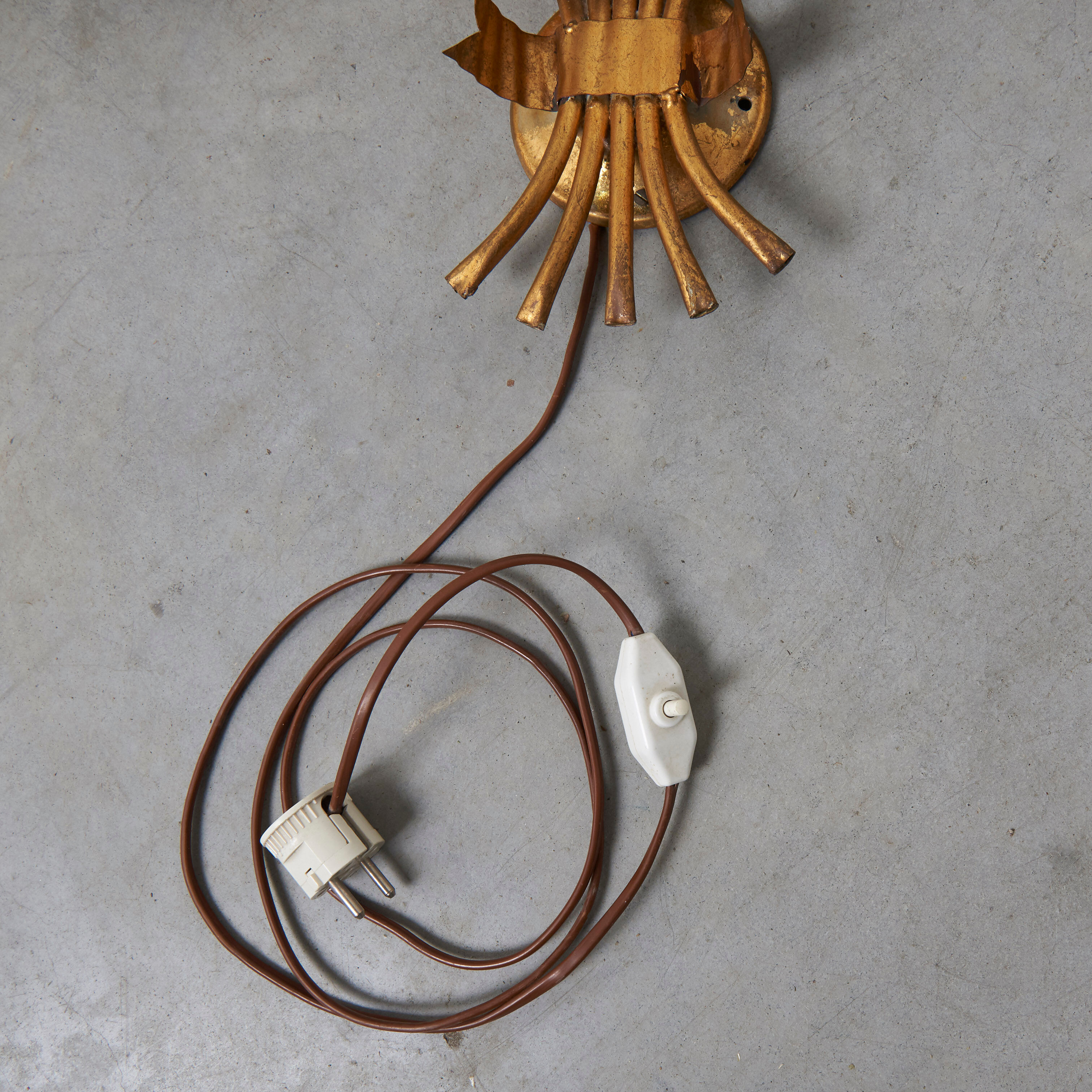 Vintage hydrangea wall lamp, 1950s