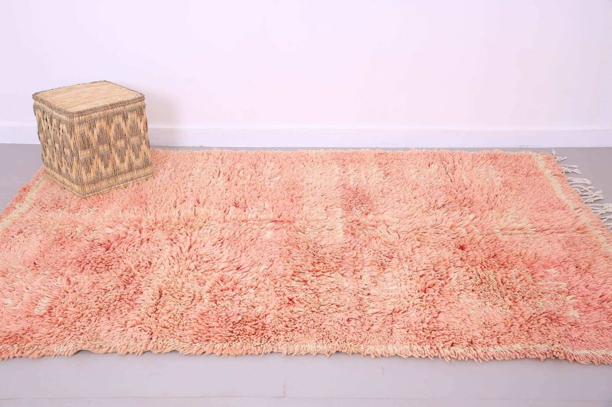 Peach Handmade Moroccan Rug 167 x 250 cm - Vintage Berber Rug - Wool Rug