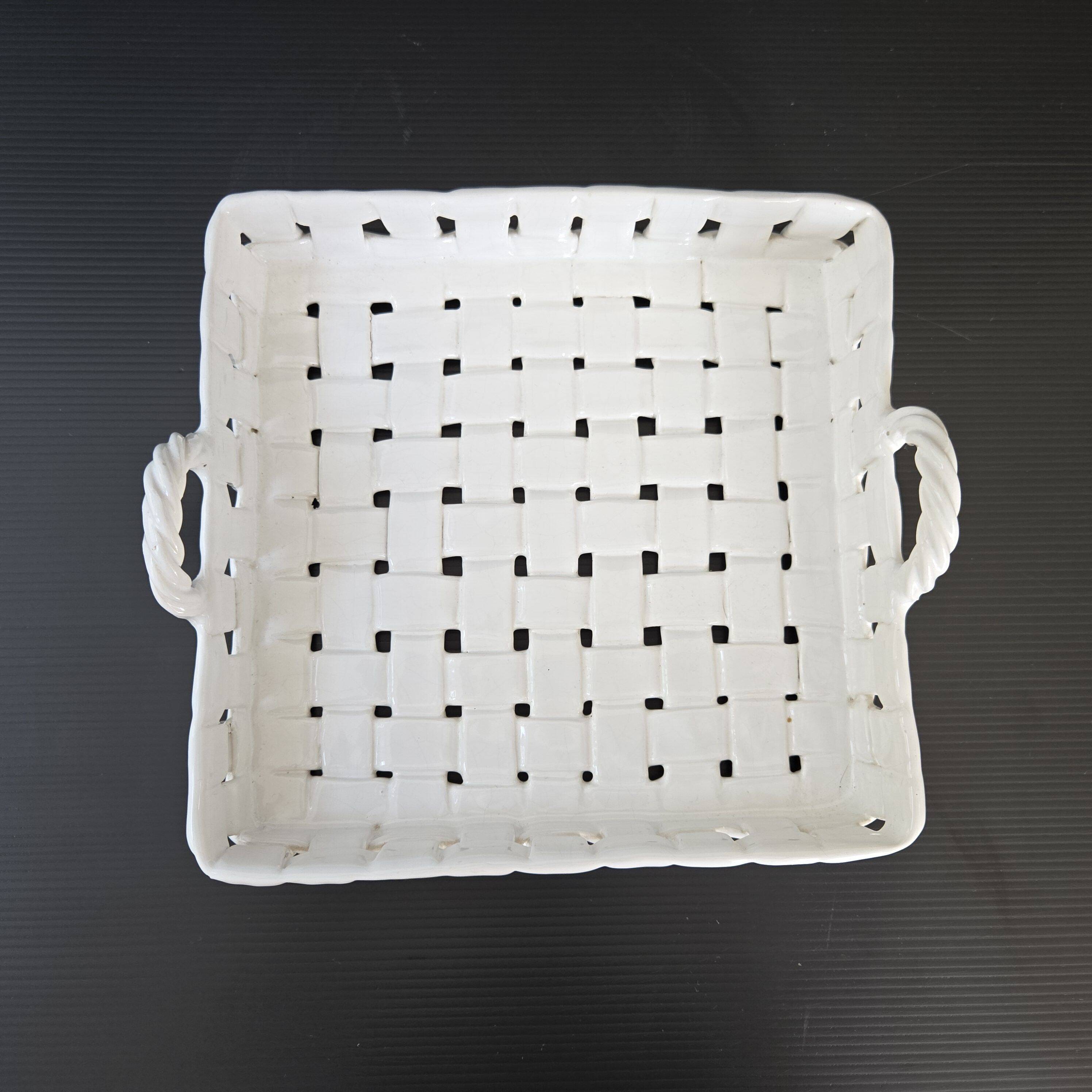 Vintage woven pocket emptier 1960