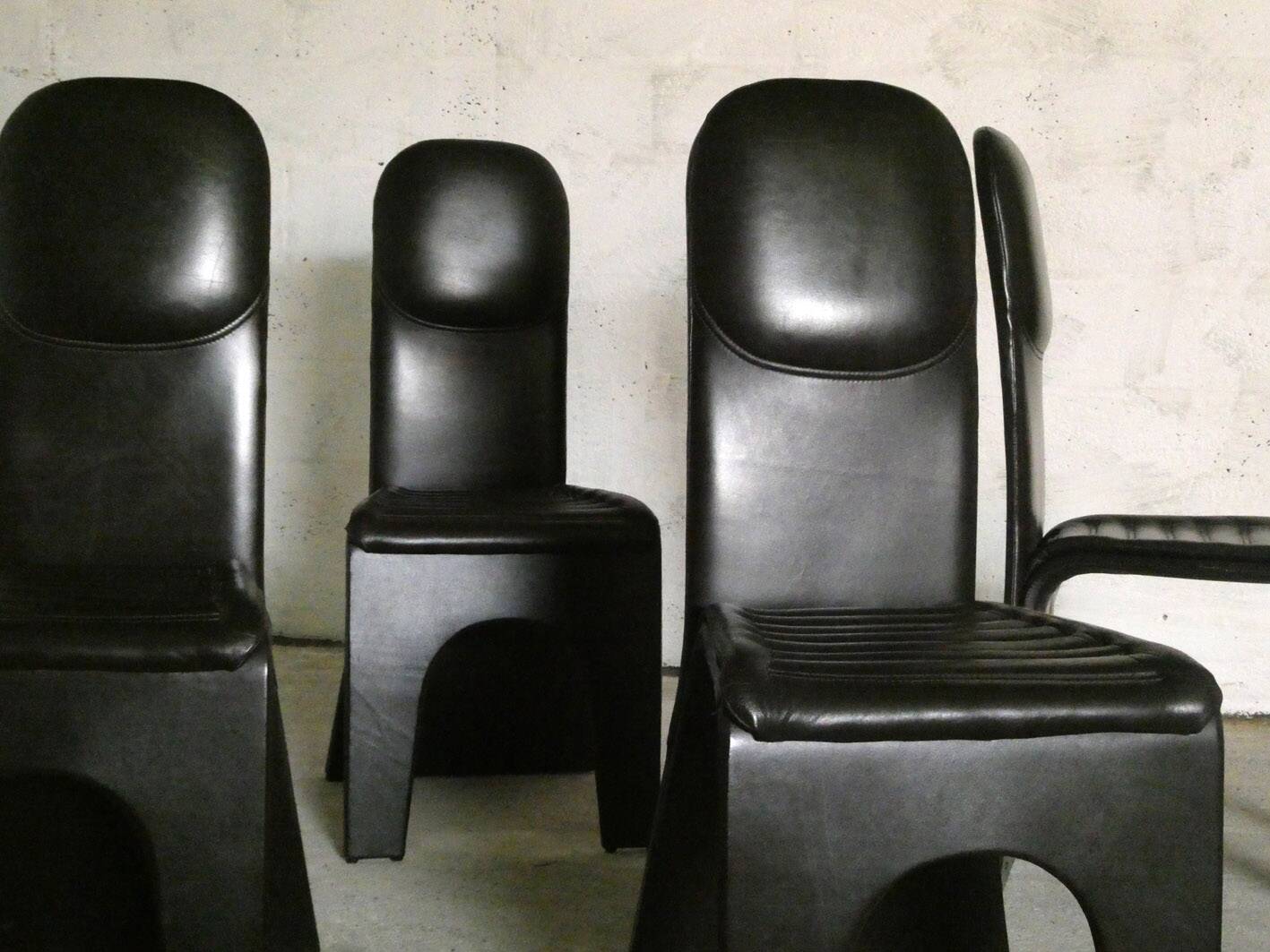 Série de 4 chaises en cuir brun, 1970