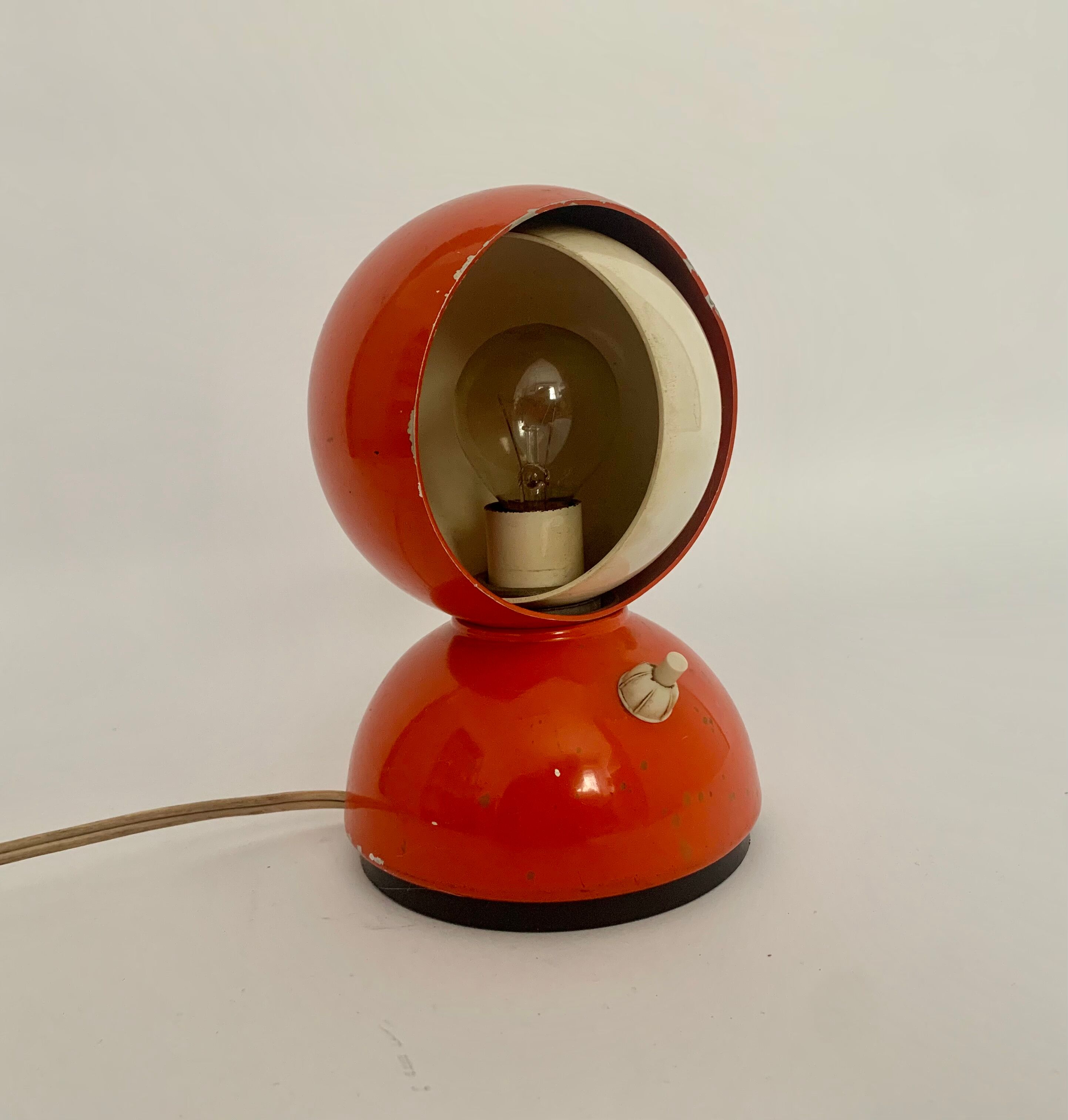 Lampe de table Eclisse par Vico Magistretti pour Artemide, 1960s