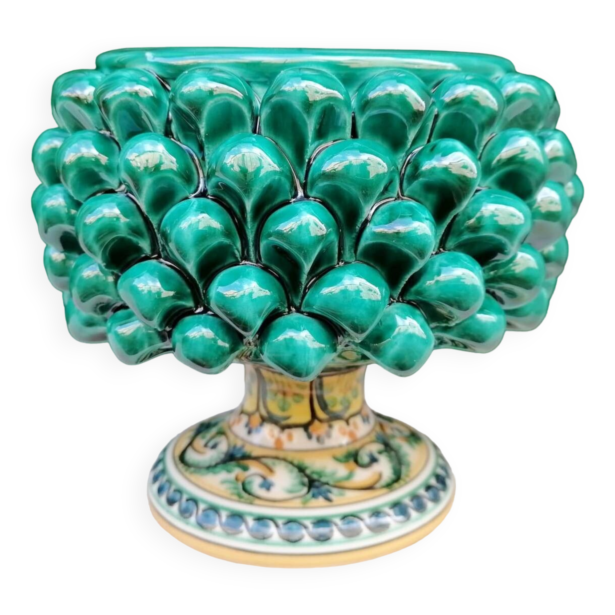 vaso a forma di pigna siciliana