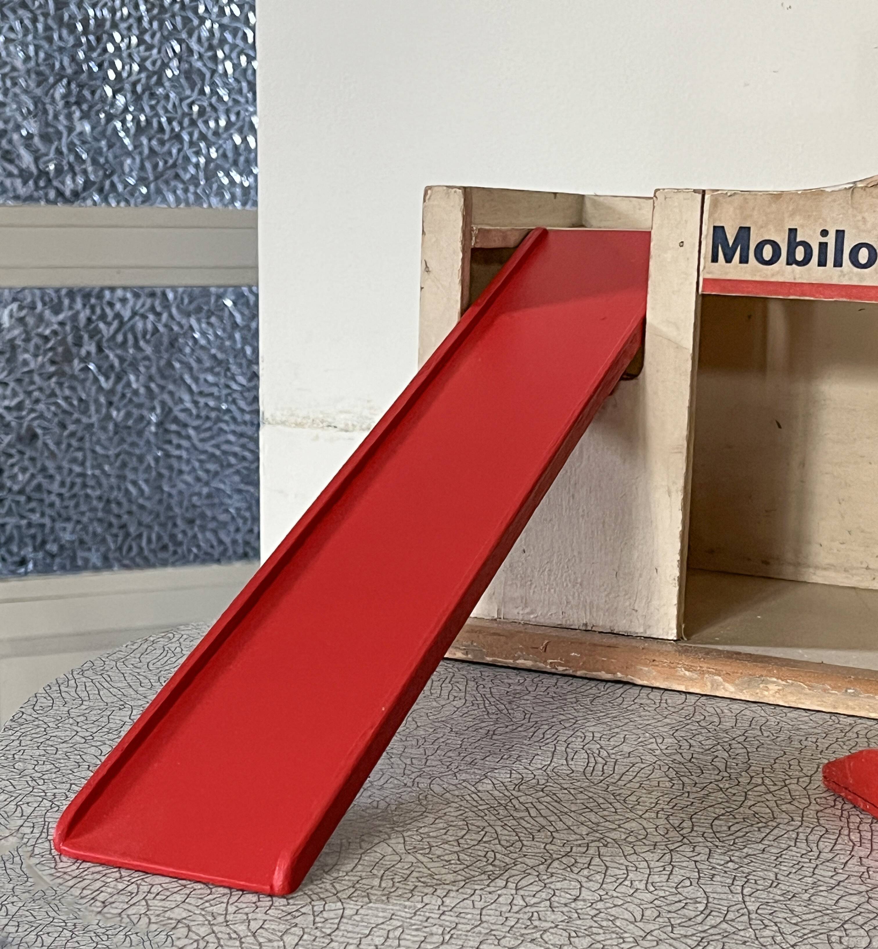 Majolu mobiloil wooden garage with elevator and lighting