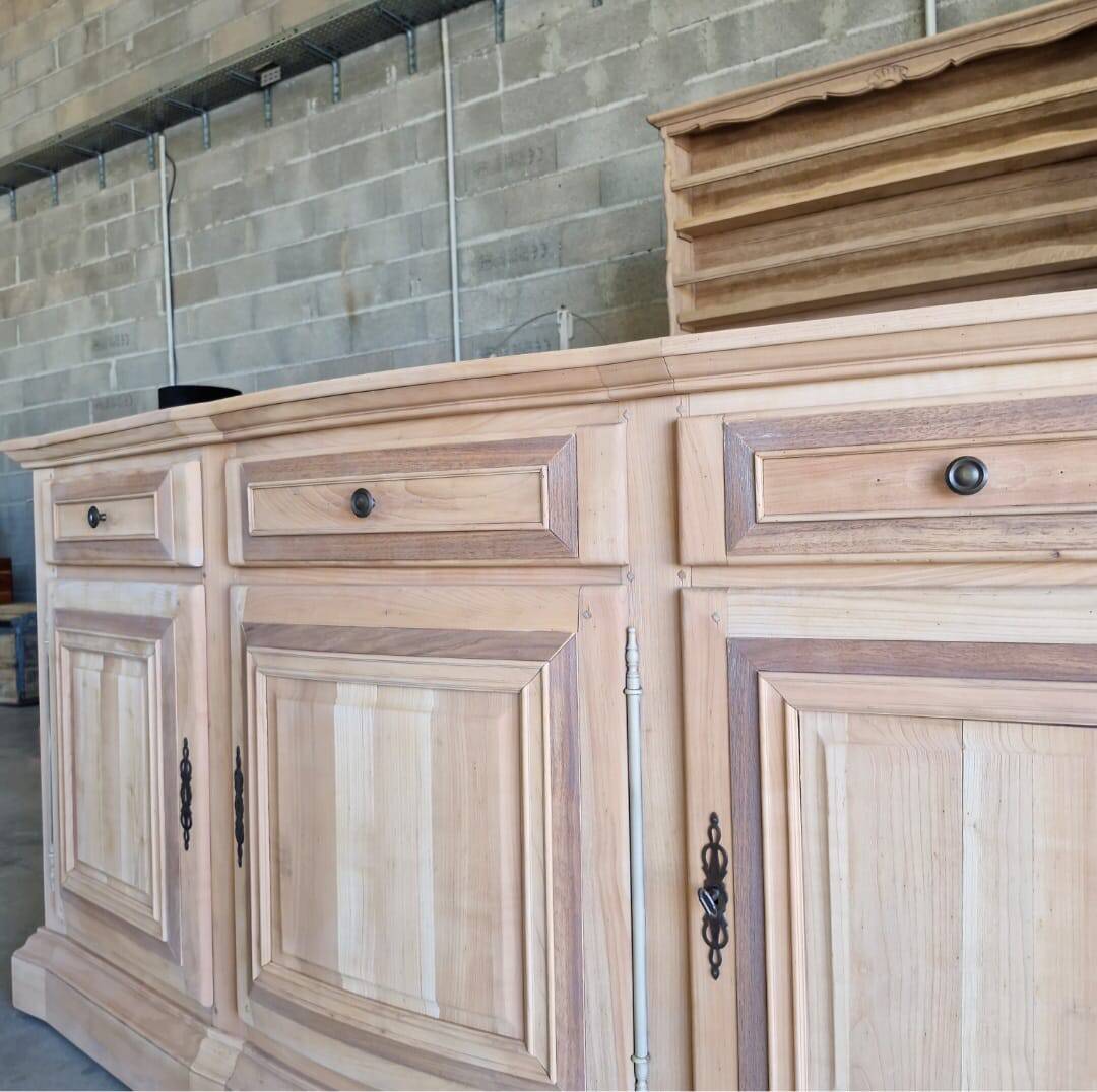 Buffet in solid cherry wood, fully sandblasted.