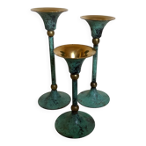 Set of candlesticks with green patina and brass Memphis