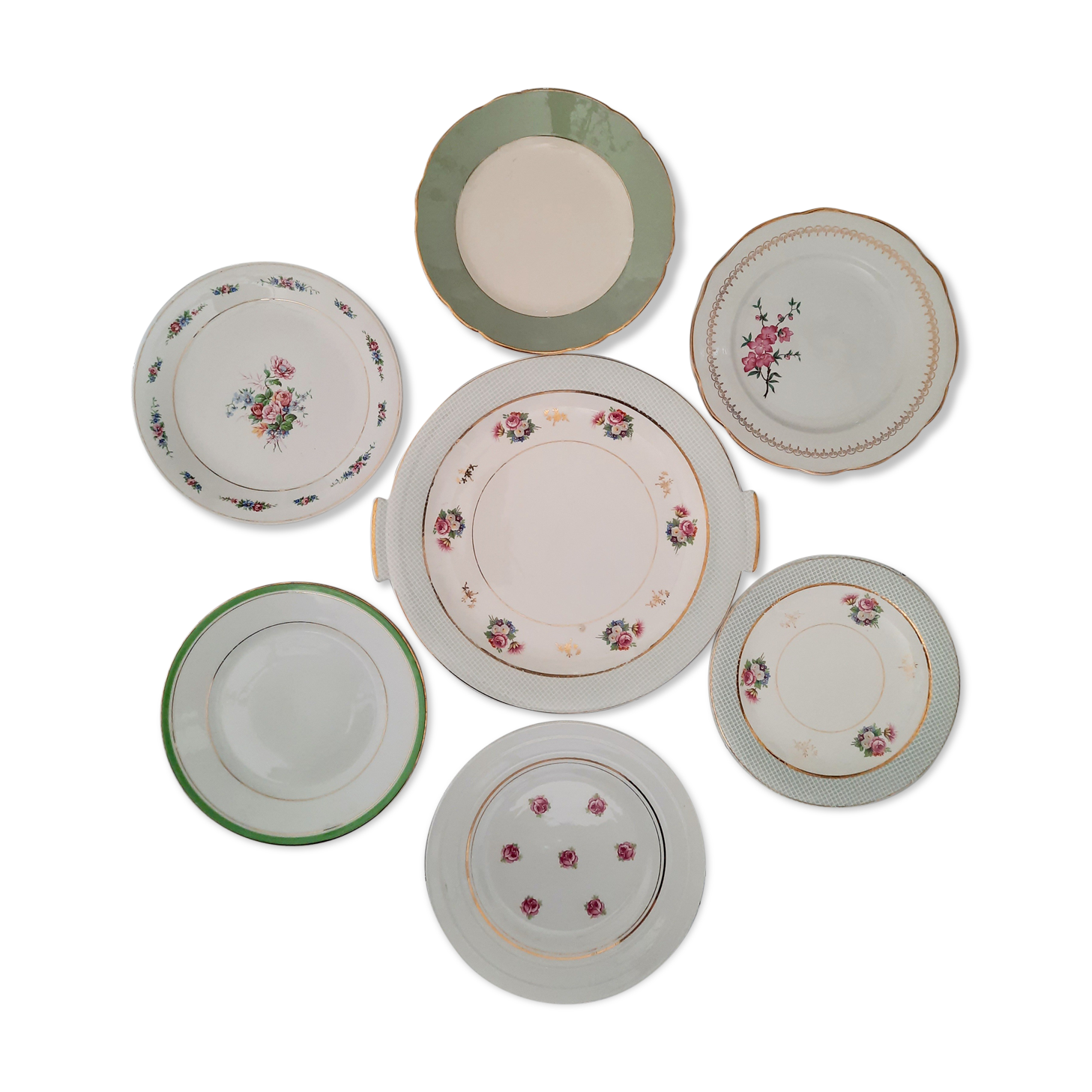 Cake service with mismatched plates