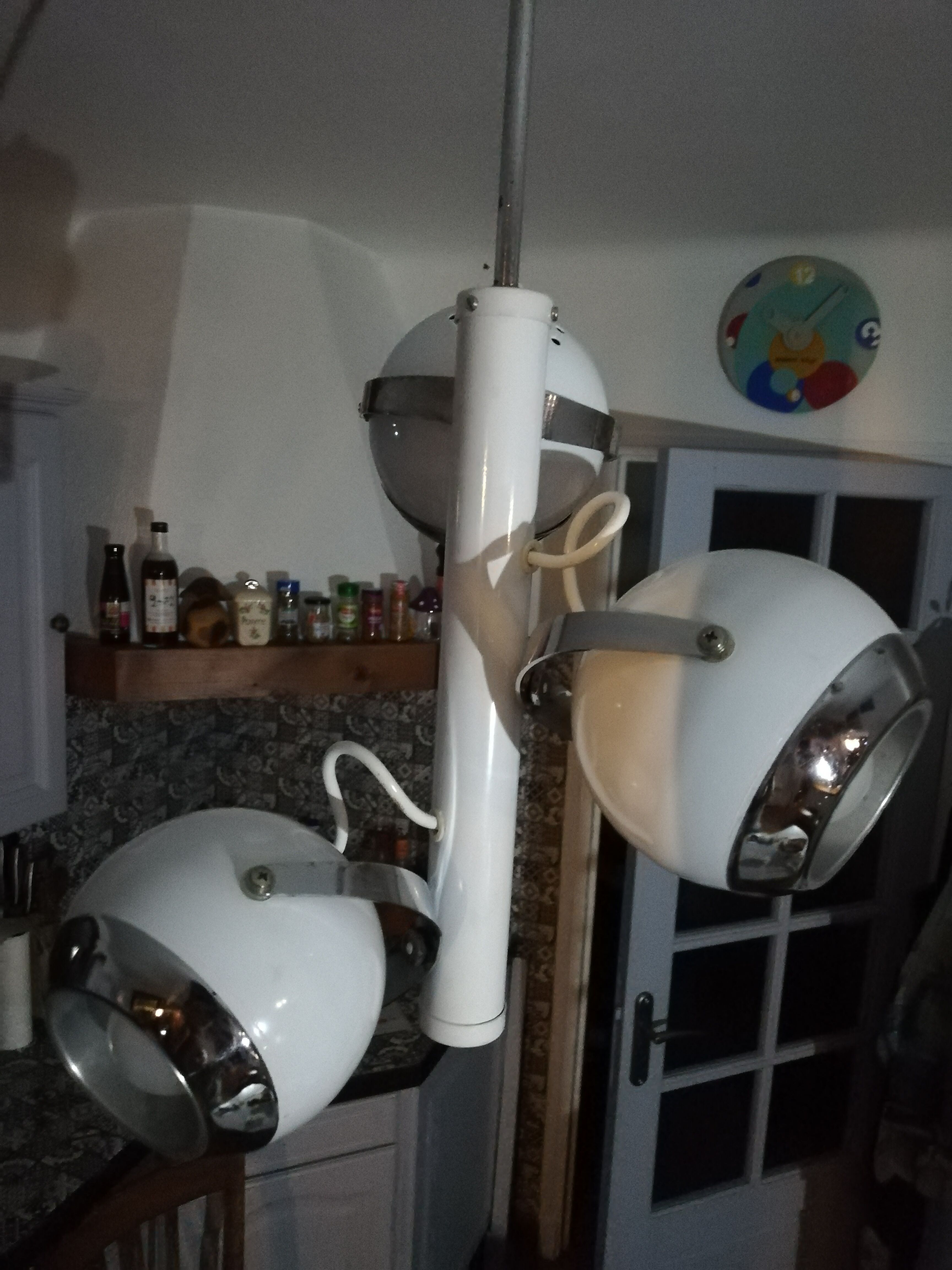 Eyeball chandelier 60