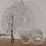 Presentation service 8 glasses and its Bohemian Cristal style dish