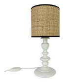 Lampe en bois tourné blanc, abat-jour en rotin, années 60